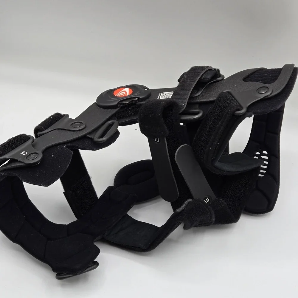 Breg Fusion OA Plus Knee Brace One Size Black Neoprene Hinged Support Adjustable